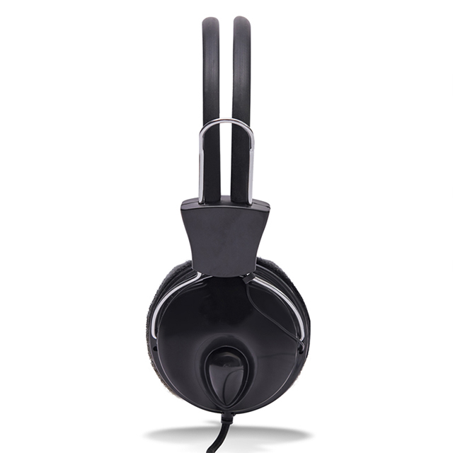 Computerkabelgebundener Kopfhörer